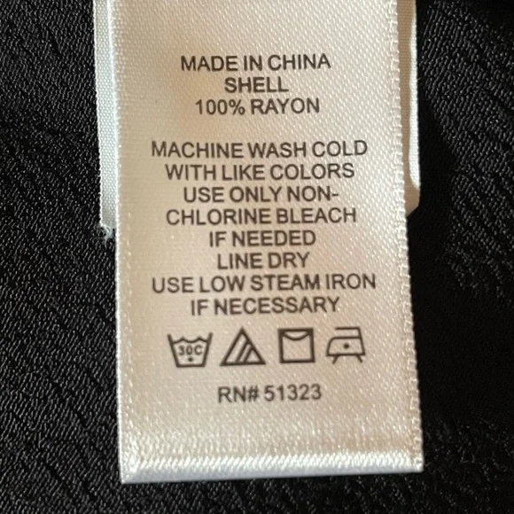 1 State shirt dress. Black. Comes with liner/slip. - Picture 8 of 10